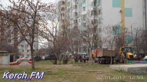 Новости » Общество: В Керчи в районе Ворошилова водоканал проводит ремонт