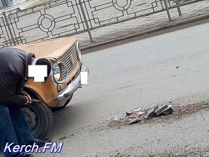 Новости » Криминал и ЧП: В Керчи перед пешеходным переходом столкнулись два «ВАЗа»