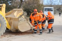 В Керчи в районе нижней Цементной Слободки делают дорогу и свет