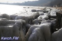 В Керчи водители  грузовиков ждут очередь на переправу почти двое суток