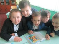 Новости » Общество: В керченской библиотеке школьники читали Толстого