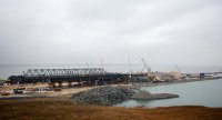Продолжается подготовка к монтажу арок судоходных пролётов Керченского моста