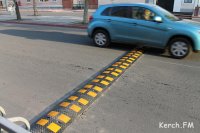 Новости » Общество: В Керчи возле детской больницы хотят установить светофор или «лежачего полицейского»