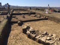 В Керчи продолжают раскапывать остатки городища эпохи бронзового века