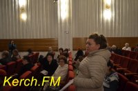 Новости » Общество: ﻿  В Керчи сход граждан по тарифам на тепло прошел на повышенных тонах