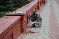 В Керчи начали ремонтировать подпорные стенки из красного кирпича