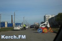 Новости » Общество: В Керчи улицу Ворошилова подготавливают к ямочному ремонту