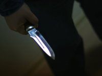 Новости » Криминал и ЧП: В Керчи на Пасху еще одного мужчину ударили ножом