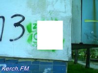 В Керчи рекламой «наркотических» солей разрисовали стены на Буденного