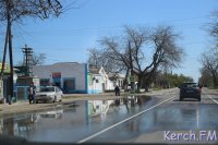 Новости » Общество: В Керчи на Генерала Кулакова – порыв водовода