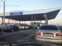 Из Украины в Крым не могут попасть сотни автомобилей