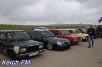 В Керчи собрались любители тюнингованных авто