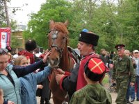 Керченские казаки приняли участие в республиканском обряде «посажение на коня»