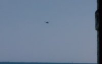 Над морем в Керчи летал вертолет