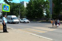 В Керчи сотрудники ГИБДД ловили водителей, которые не уступали пешеходам