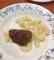 Детям в некоторых керченских школах давали порции обеда в два раза меньше