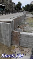 Керчане возмущены качеством строительства подпорной стены в центре города