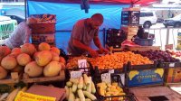 Новости » Общество: Администрация Керчи нашла бесхозную кукурузу и дыни на улицах города