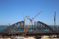 Первую арку Керченского моста доставят к фарватеру в течение суток