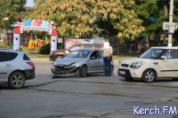 В Керчи столкнулись две иномарки