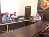 Новости » Коммуналка: Керчане, получающие некачественную услугу водоснабжения, должны обратиться в водоканал