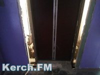 Новости » Общество: В Керчи начали заменять лифты в рамках программы капремонта