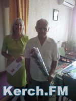 Новости » Общество: В Керчи еще один ветеран на этой неделе отметил свой 90-летний юбилей
