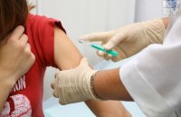 Новости » Общество: Родителям, отказавшимся от прививок, пересмотрят оплату больничного