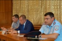 В Керчи прошла встреча граждан с руководством города, депутатом  и полицейскими