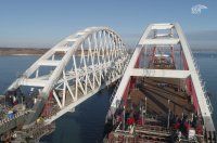 Во время  установки арок Крымского моста дежурили сотни силовиков