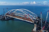 Видео 54-часовой операции транспортировки автодорожной арки Крымского моста за минуту