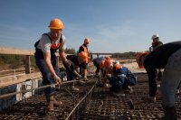Новости » Общество: В Крыму на стройках не хватает 10 тысяч рабочих