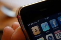 Новости » Общество: В Крыму не работают сим-карты иностранных мобильных операторов из-за отсутствия соглашений