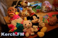 Новости » Общество: Неравнодушных керчан просят собрать игрушки для особых детей