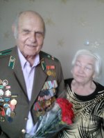 Новости » Общество: В Керчи два ветерана отметили свое 90-летие