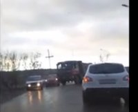 Новости » Криминал и ЧП: В Керчи столкнулись грузовик и легковушка