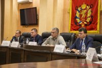 Новости » Общество: Почти 500 керчан пришли на приемы к представителям Совмина