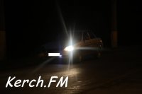 Новости » Криминал и ЧП: В Керчи еще одна «Лада» пострадала из-за ямы