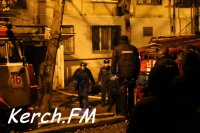 В Керчи горела квартира в многоэтажном доме, есть пострадавшие (видео)