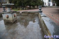 Новости » Общество: Керчане просят «законсервировать» городские фонтаны
