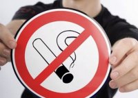 Новости » Общество: Правительство России отказалось поддерживать запрет курения около подъездов