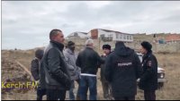 Новости » Общество: Жители села Золотое встали на защиту своей земли от установки пограничного локатора (видео)