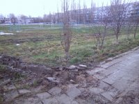 Новости » Общество: В Керчи после работ водоканала на стадионе школы образовалась грязевое месиво