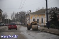 Новости » Общество: На Свердлова заасфальтировали яму после ремонта водоканала