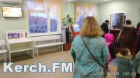 Новости » Общество: В керченской детской поликлинике сделали ремонт регистратуры
