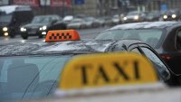 В Крыму законно работают 7 из 10 такси, - УФНС