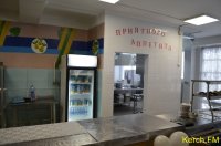 За организацию питания в керченских школах отвечают руководители учебных заведений, - Дахин