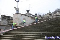 Новости » Общество: В лапидарии Керчи решат, подлежат ли грифоны с Митридатской лестницы реставрации