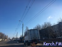 Новости » Общество: На Еременко в Керчи водоканал устраняет прорыв водовода