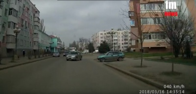 В Керчи машина «такси» создала аварийную ситуацию на дороге